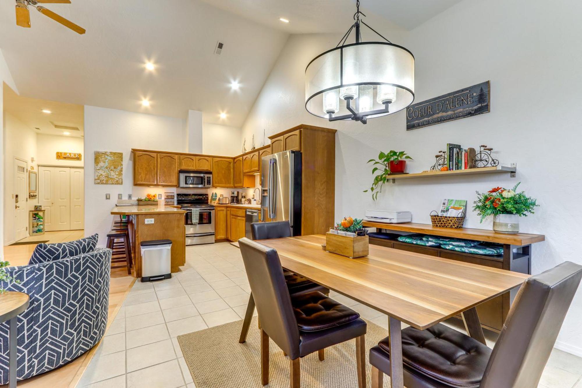 Modern Coeur Dalene Getaway Condo Walk Downtown! Coeur d'Alene Eksteriør bilde